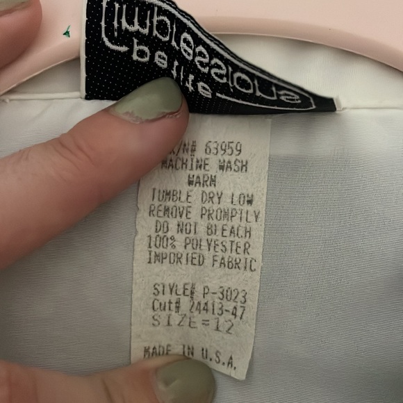 Button blouse with card suit buttons - Picture 11 of 14